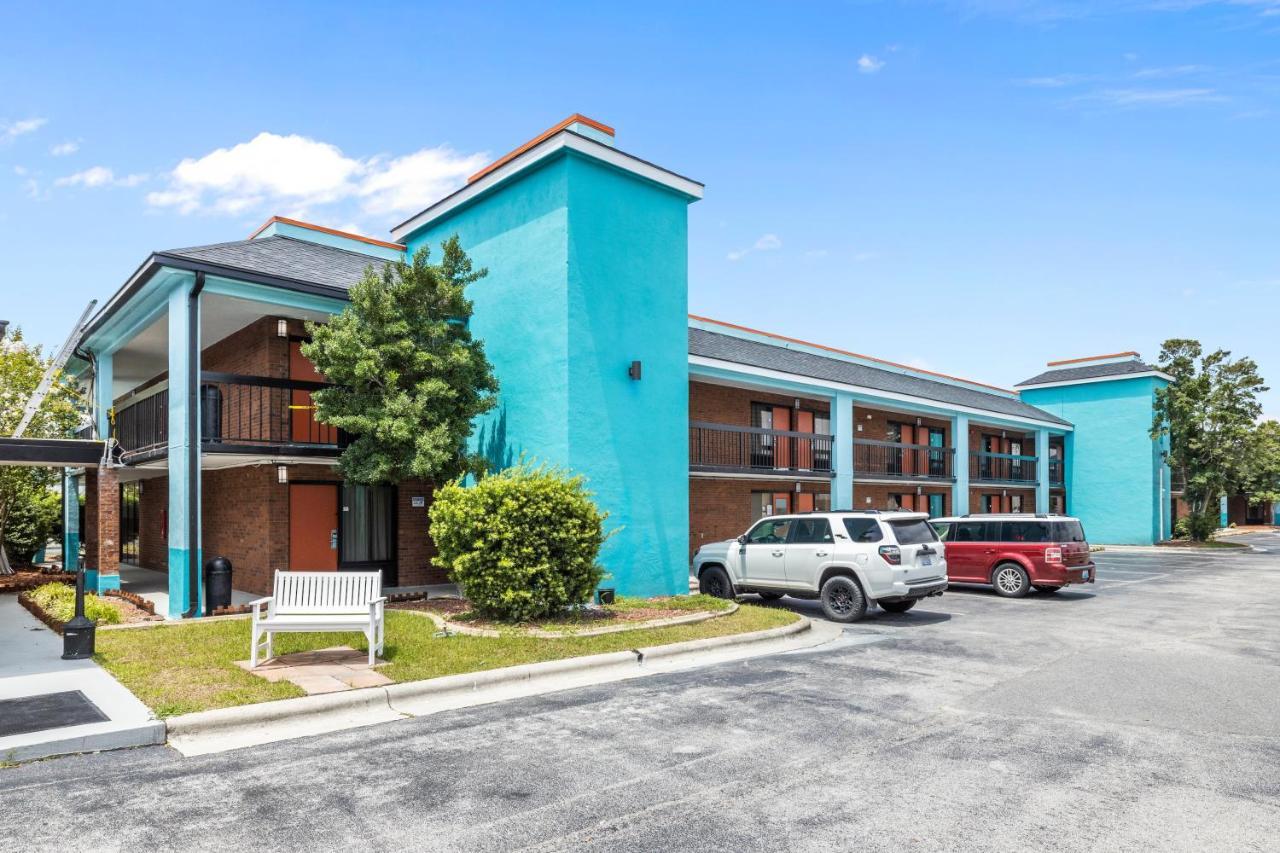 Garnet Inn & Suites, Morehead City Near Atlantic Beach Екстер'єр фото