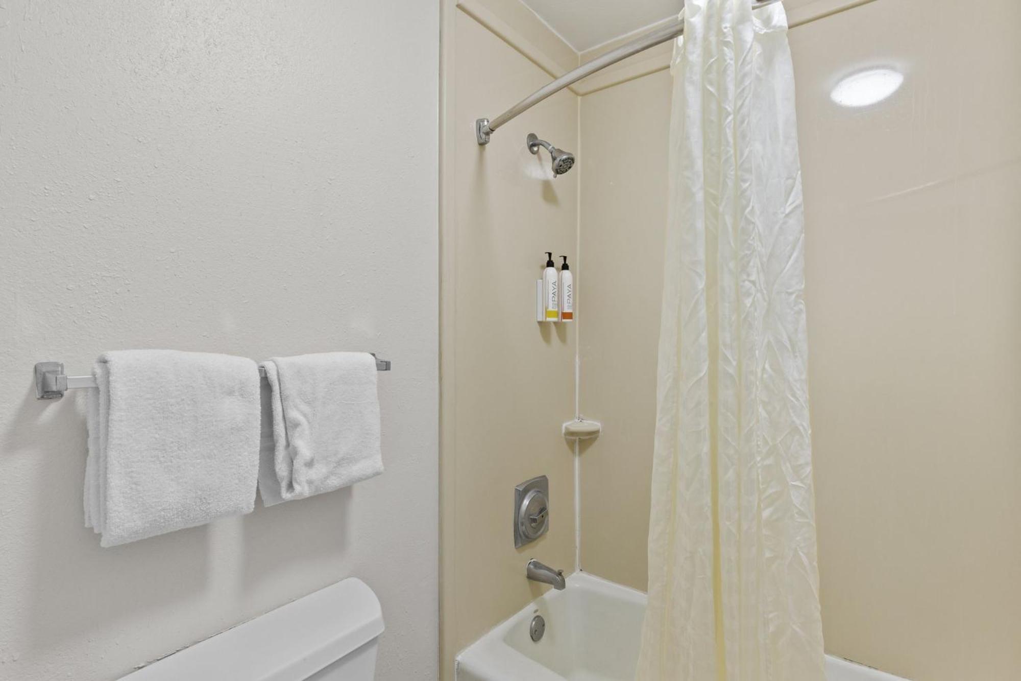 Garnet Inn & Suites, Morehead City Near Atlantic Beach Екстер'єр фото